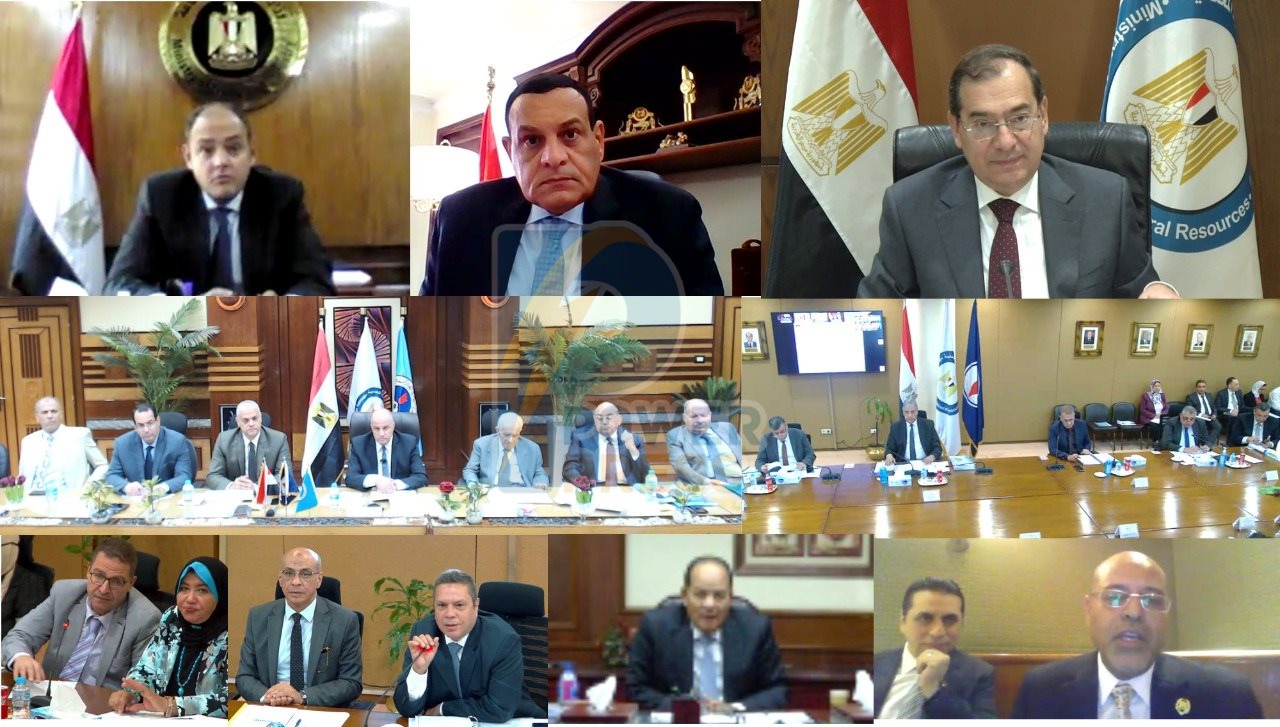 وزير البترول خلال اجتماعات الجمعية العمومية