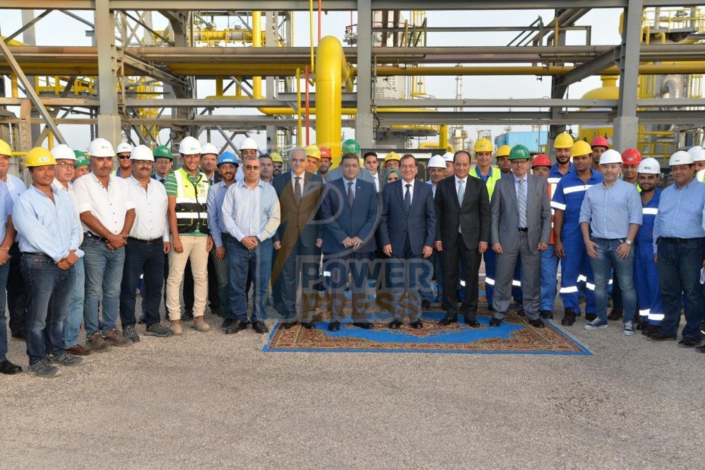 وزير البترول وقيادات الوزارة